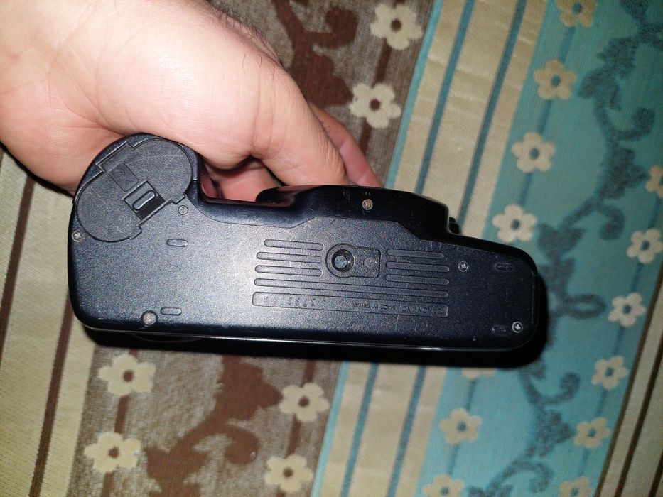 Canon 1000-F ,aparat foto, pentru piese