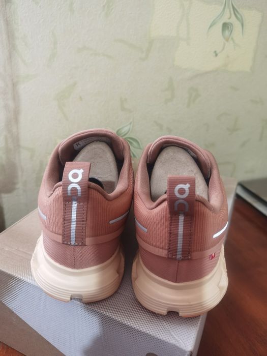 Нови Маркови обувки