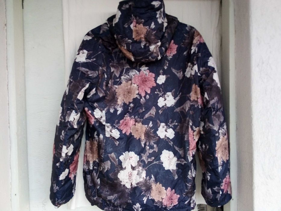 Дамско яке с две лица и качулка