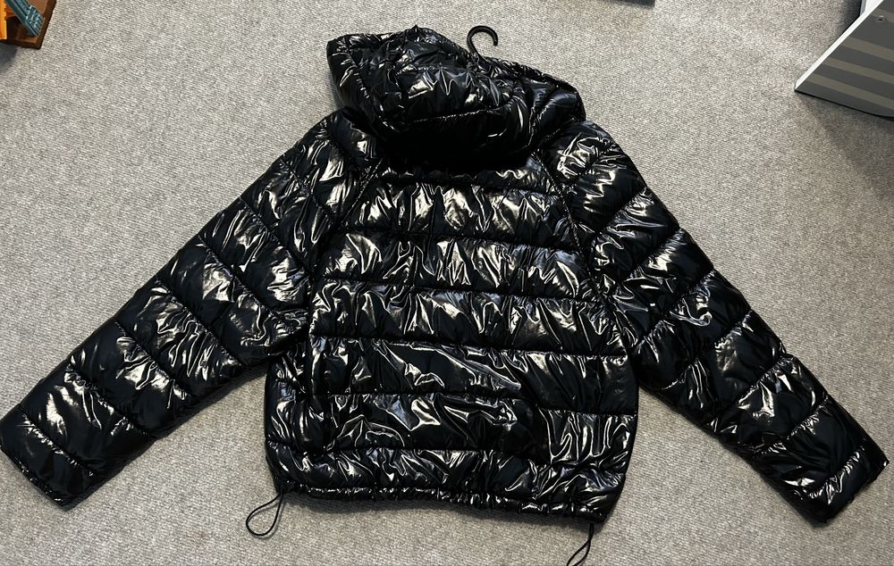 Дамско преходно яке