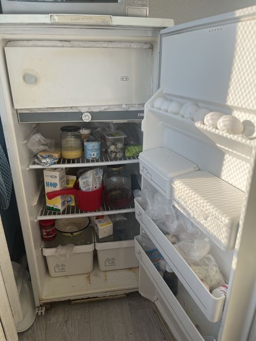 продаю Холодильник