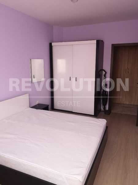 Дава се под наем Двустаен апартамент в Варна, Колхозен пазар - 75 кв.м за 348.84 € - Снимка #4