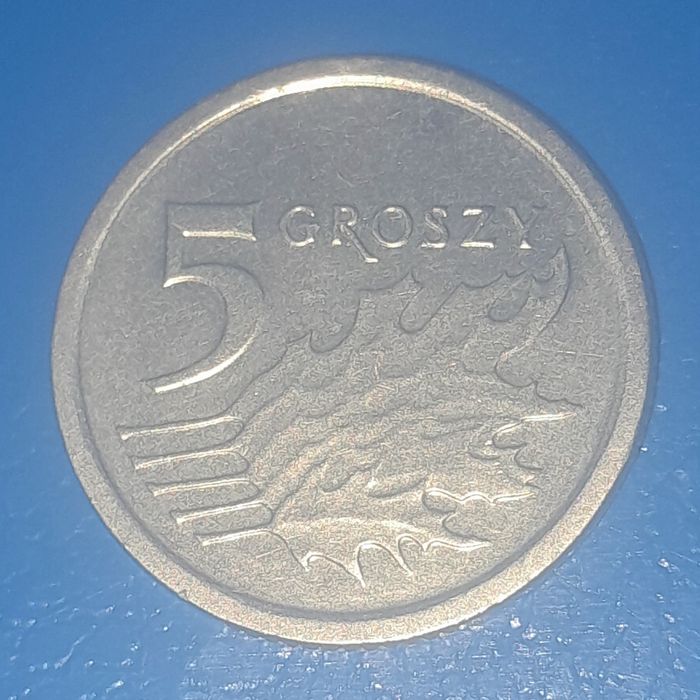 Продам Монеты разные.