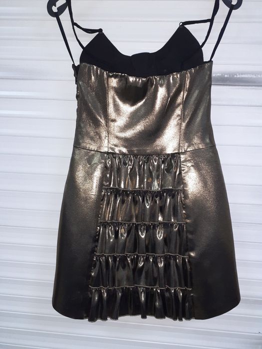 Продажа обувь и платья