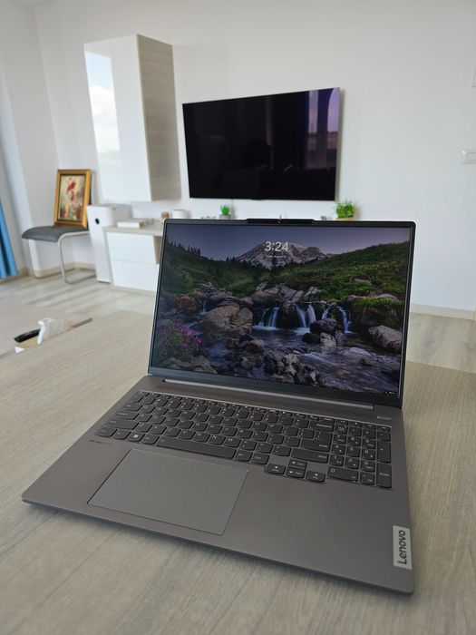 Laptop Lenovo IdeaPad 5 Pro 16IRH8 cu procesor Intel® Core™ i7-13700H, WQXGA, 16GB, 1TB SSD, NVIDIA® GeForce RTX™ 4050 6GB GDDR6