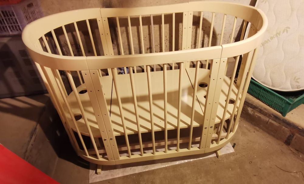 Овальный манеж для ребёнка