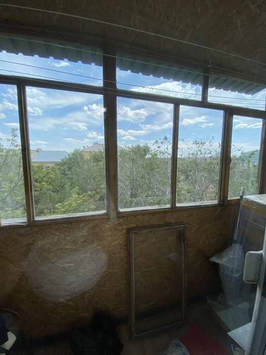 /Продам 2-комнатную на 4 этаже с свежим ремонтом , мебелью и техникой!