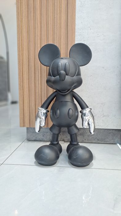 KAWS  игрушка / фигура