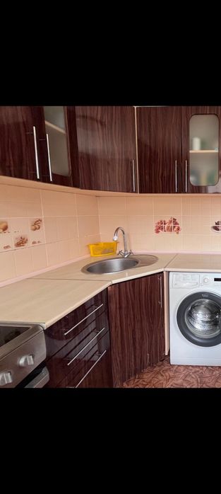 Продам кухонный гарнитур угловой