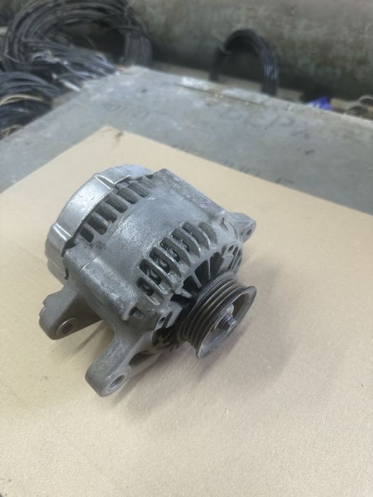 Генератор от Toyota yris