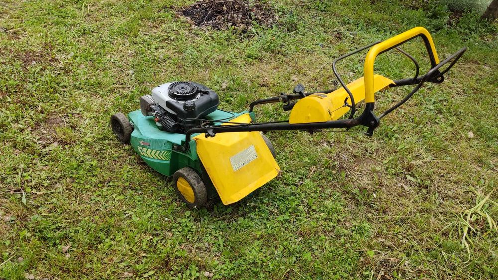 самоходна бензинова косачка за трева на части