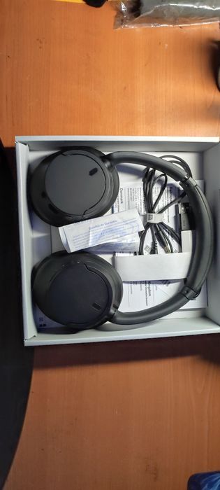 Vând căști audio sony