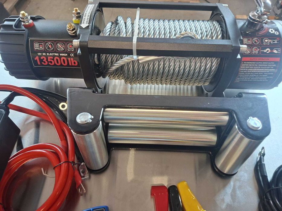Troliu auto 13500 LBS, motor 100% cupru, releu 500A, husa bonus , factura , garantie , transport Gratuit