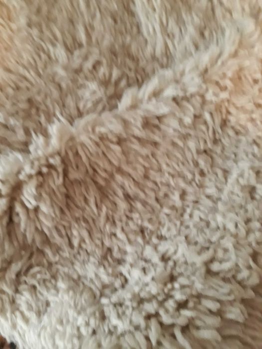 Губер-естествена овча вълна 1.50/2.00 м