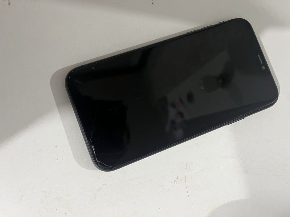 Продам Iphone 11 64gb