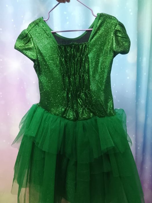 Продам платье Ёлочка