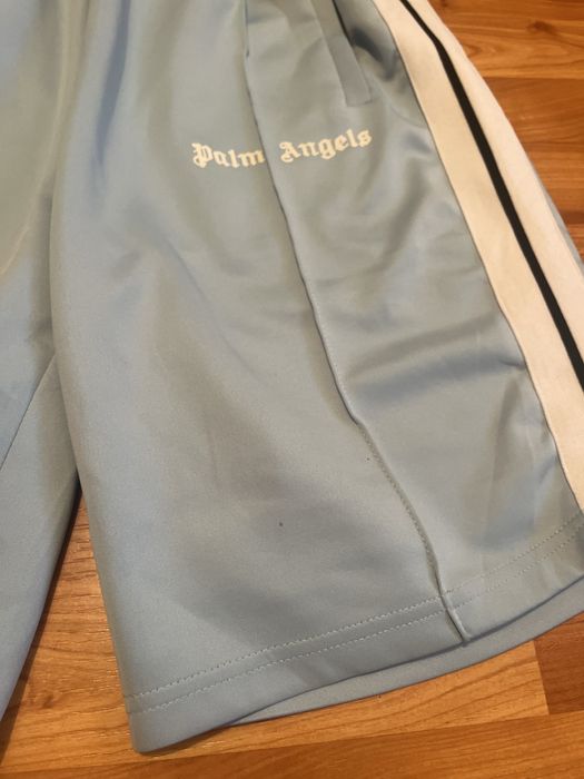 Pantaloni scurti