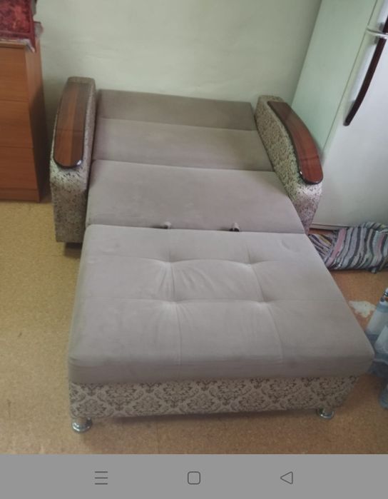 Продам диван -- софу раскладную.