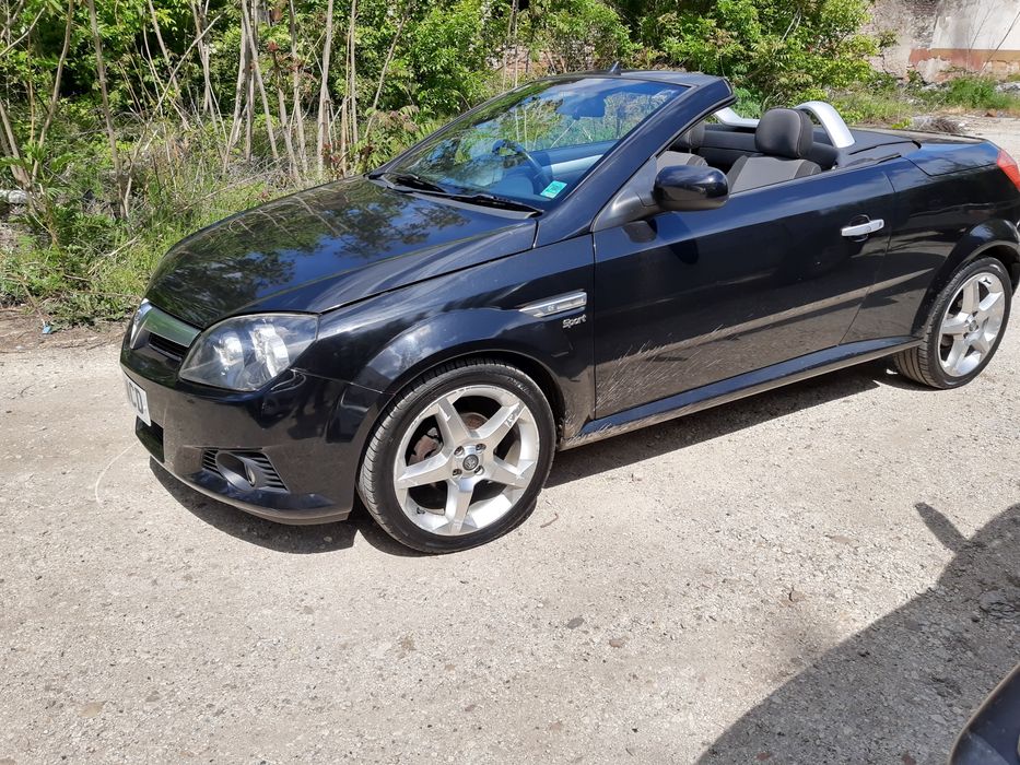 Opel Tigra B на части