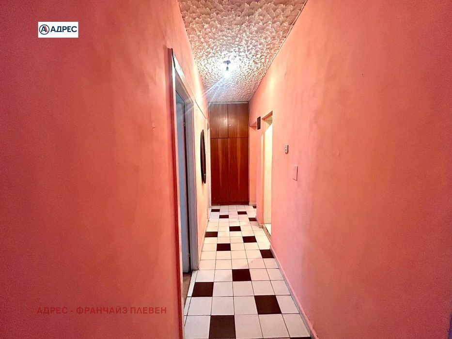 Продава се Тристаен апартамент в Враца, Дъбника - 72 кв.м за 1134 €/кв.м - Снимка #4