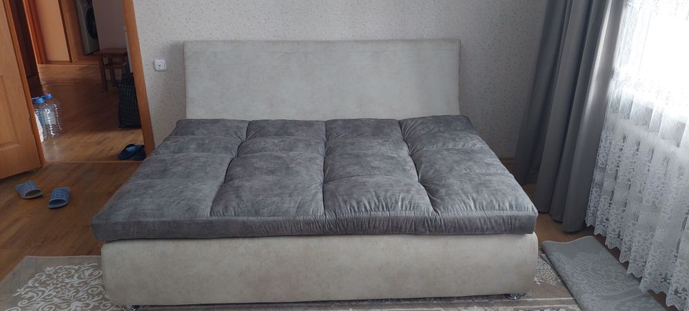 Продаю диван в идеальном состоянии срочно