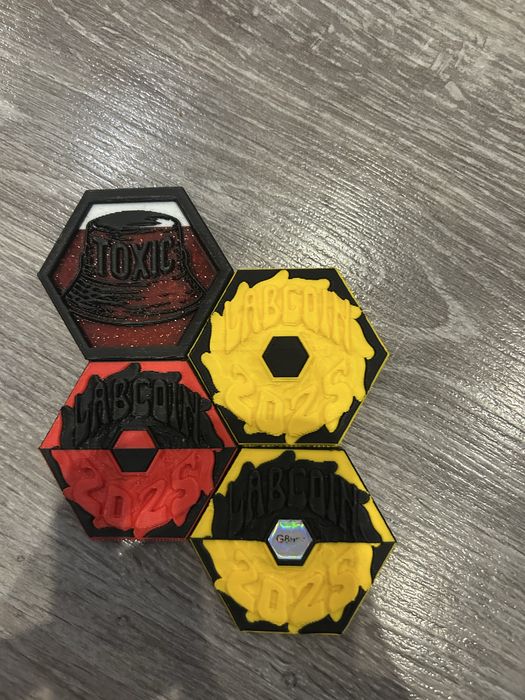 Продавам лаб койни