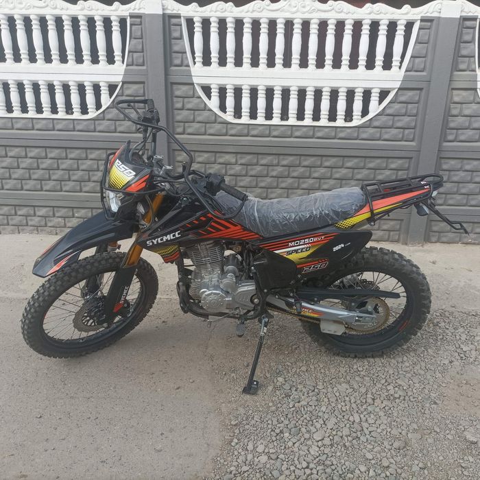 Продам эндуро 250 кубов