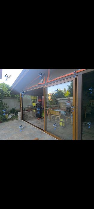 Стъклено плъзгане и офис прегради