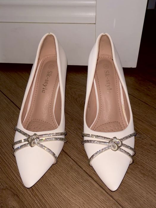 Вечерние туфли лодочка