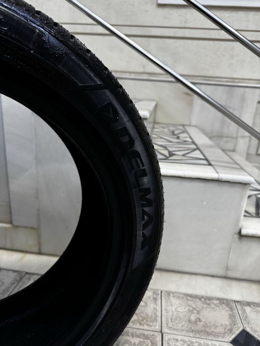 Balon 215/50/17 Delmax