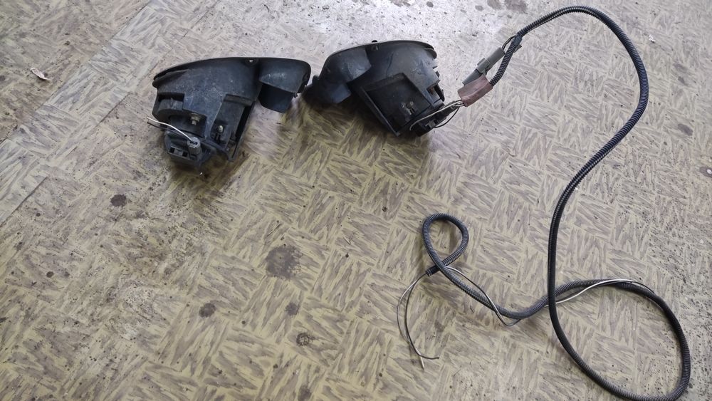 Лятни гуми и джанти 195/65/15 , халогени, теглич и патерица