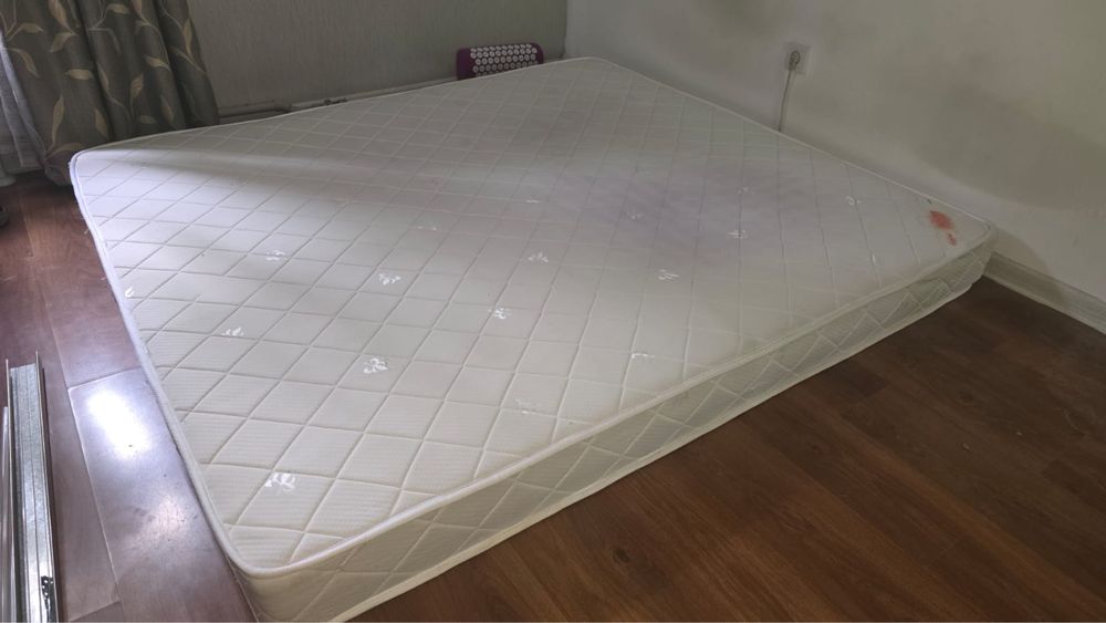 Спальный матрас.