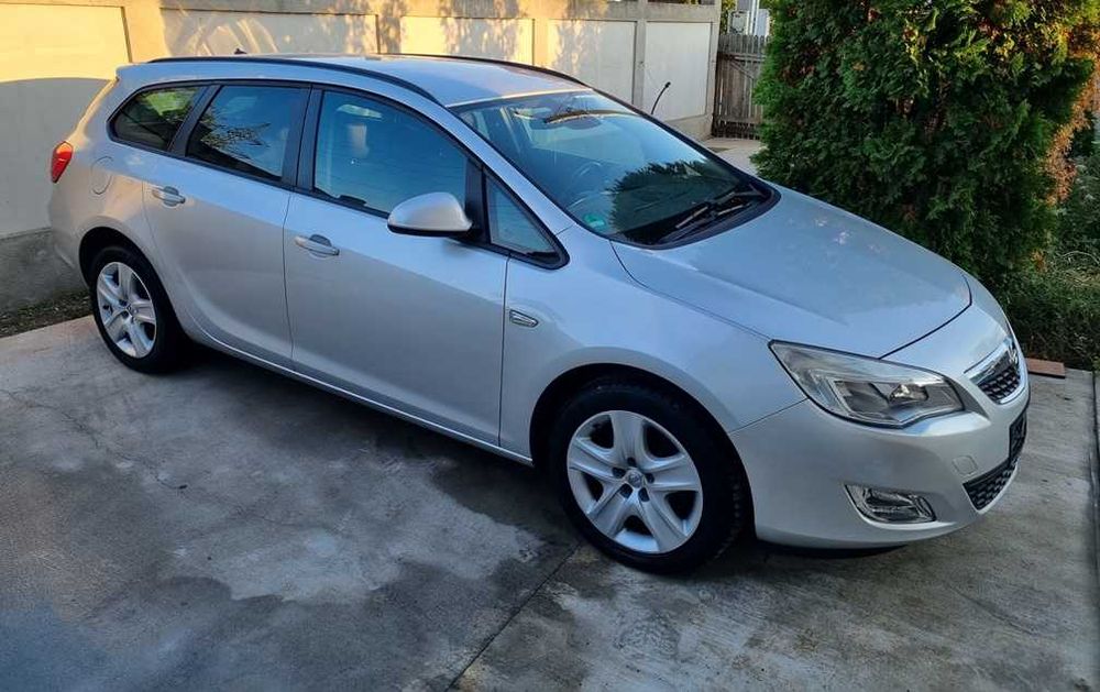 Opel Astra J 2011 motor 1,7 diesel numere valabile