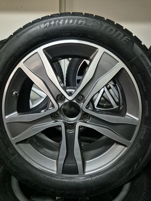 Set jante Mercedes  R17 cu anvelope iarna