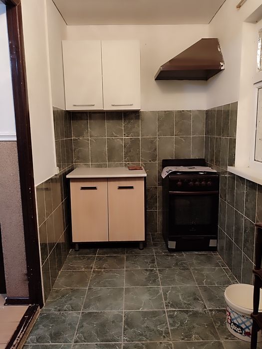 Екі бөлмелі времянка жалданады