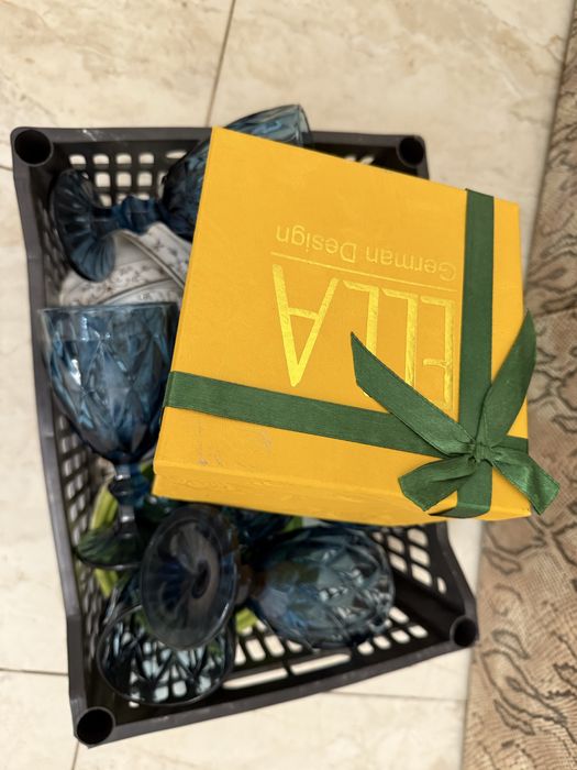 Посуды, стаканы, вареницы