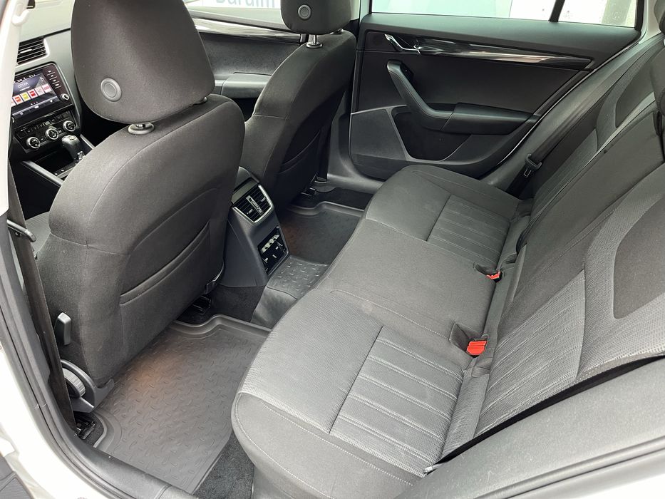 Skoda Octavia lll  1.4 TSI  + CNG  , DSG  + Panoramic !