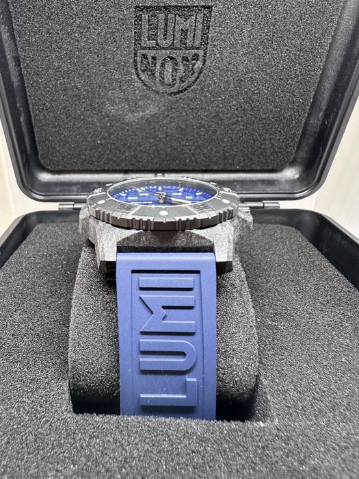 luminox Master Carbon SEAL Automatic 45 mm Military Dive *Navy Blue*
