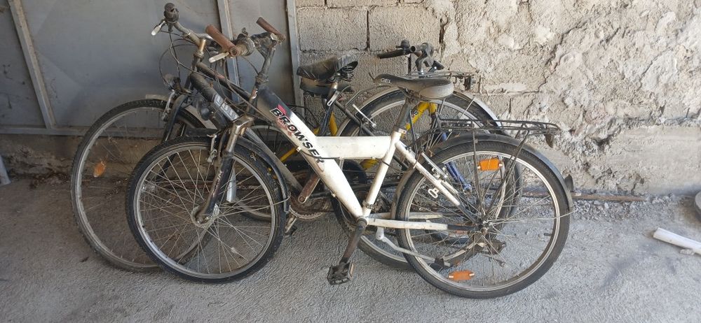 Biciclete de vanzare