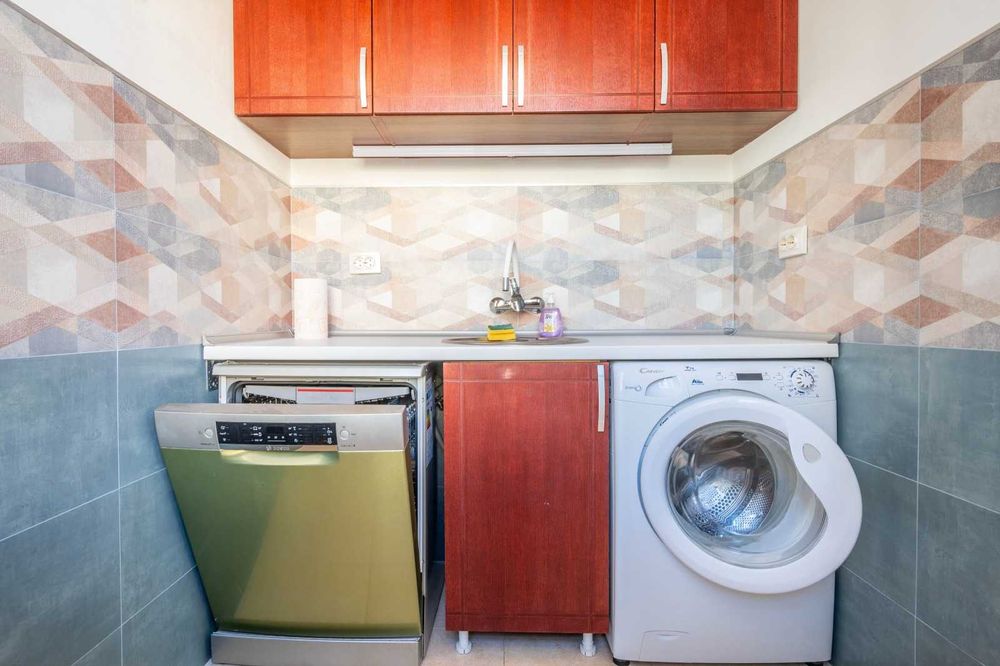 Дава се под наем Двустаен апартамент в София, Оборище - 80 кв.м за 700 € - Снимка #4