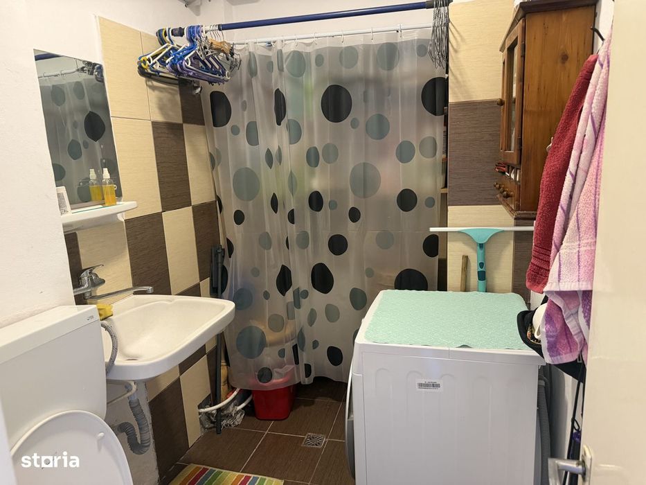 Apartament 4 camere, Intrare Micro 17