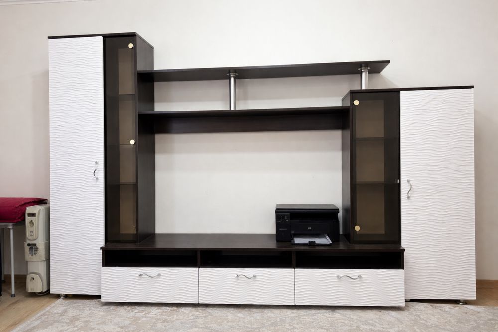 Продам горку для гостиной