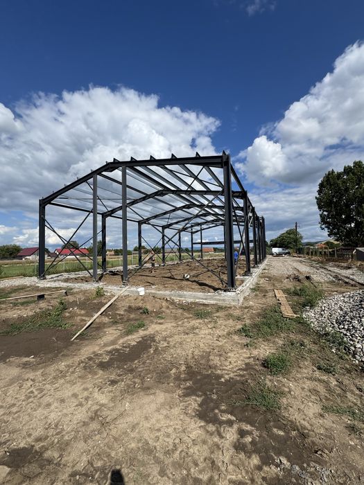 Vând structura metalica profesionala