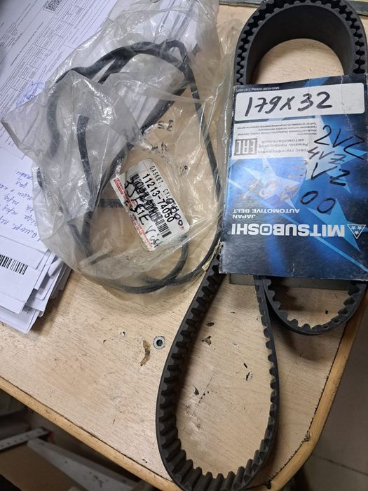 Запчасти на двигатель тойота winbom  мотор 2.5 4vz.