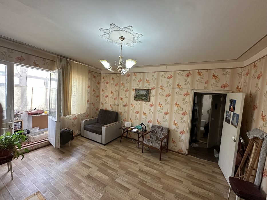 1 этаж 1 хона йул юзида Крестик