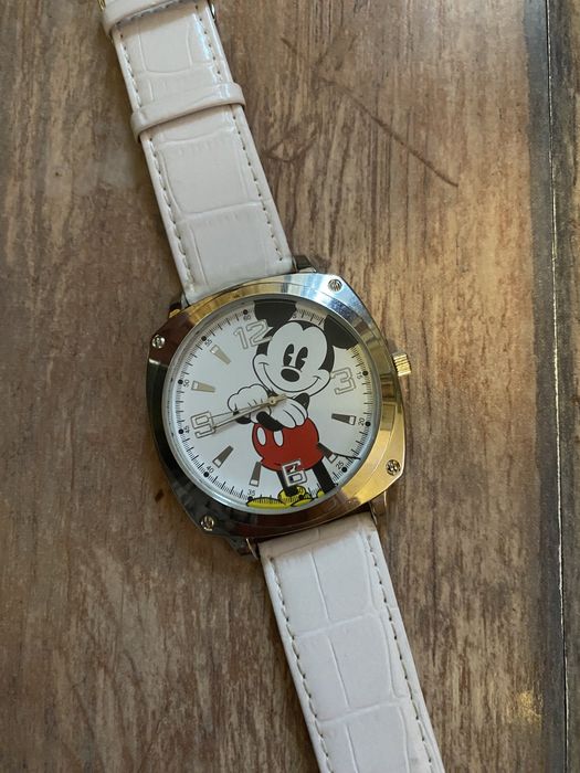 Новые часы Disney Mickey Mouse