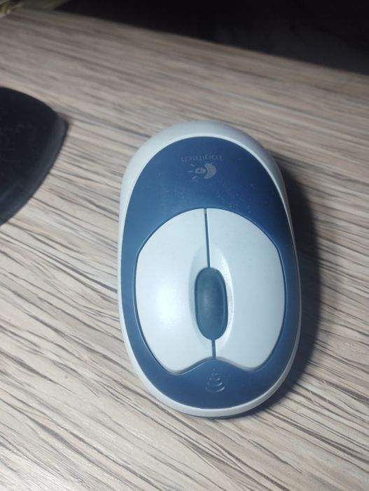 Мышка Logitech с адаптером