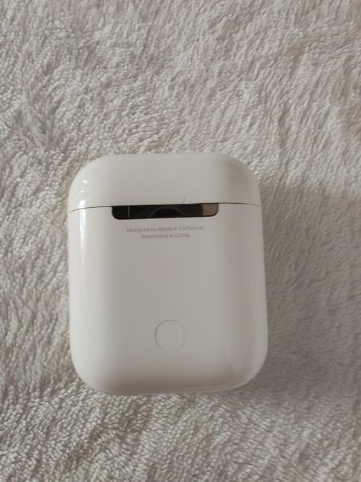 Продам наушники airpods 2