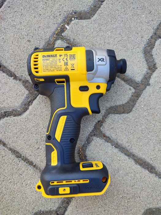 Нови машини Dewalt