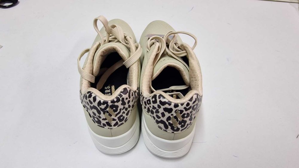 Дамски маратонки  Skechers Air Cooled Memory Foam